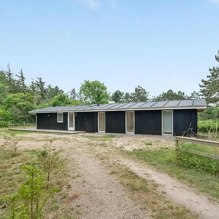 Three-bedroom In Casa de Férias Nordenbro Vesteregn