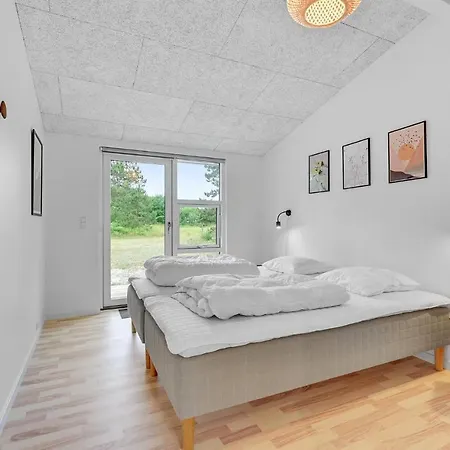Three-bedroom In Casa de Férias Nordenbro Vesteregn